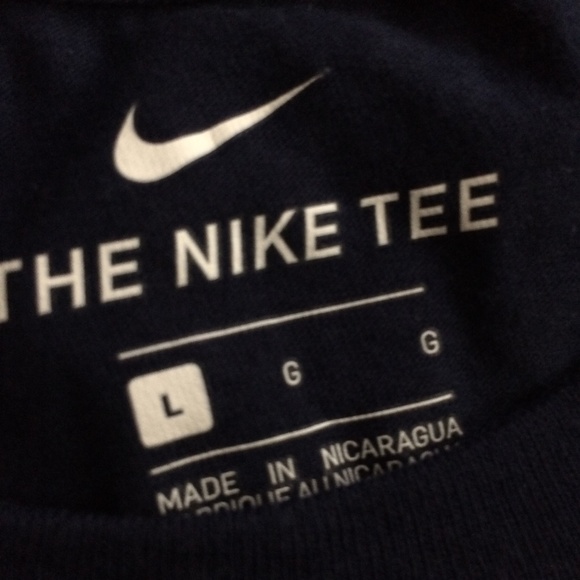 The Nike Tee Large Navy (BNWT) - Picture 4 of 5